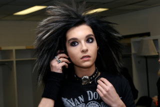 Woman black hair shock art - black hair free wallpaper