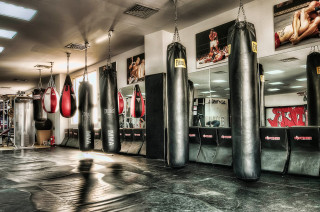 Gym punching training fitness workout - a gym free wallpaper