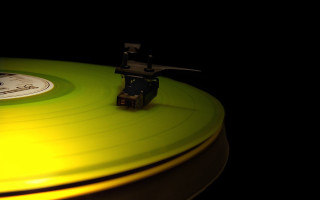 Yellow record player black christopher - a silk screen free wallpaper