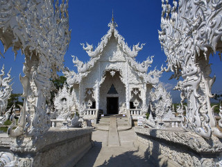 White building blue sky fantasy - a white building free wallpaper