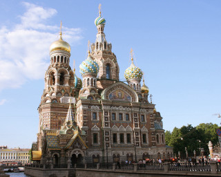Large domed building bridge clocktower - modular free wallpaper
