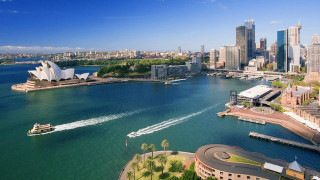 Boat city skyline water traveling 2 - elizabeth durack free wallpaper