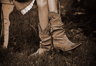 Woman cowboy boots grass legs - her knee free wallpaper