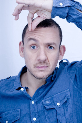 Man hands head face camera - a face free wallpaper