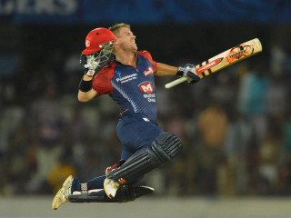 Man blue red uniform bat - an oil free wallpaper
