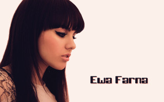 Woman long hair bangs white - eva frankfurther free wallpaper
