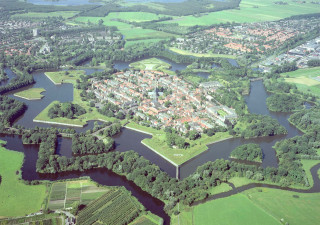 City river bridge green field - aerial free wallpaper