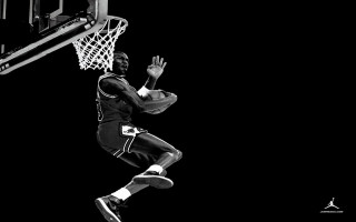 Man dunking basketball air hands 2 - real free wallpaper