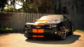 Black orange car driveway fence - a driveway next free wallpaper