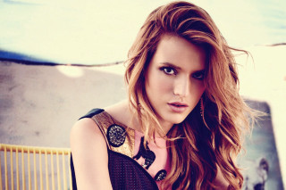 Woman long hair black top 16 - a black top free wallpaper