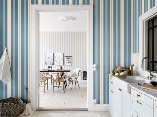 Kitchen table chairs striped wallpaper - dining free wallpaper