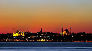 City skyline lake sunset dawn - panoramic view free wallpaper