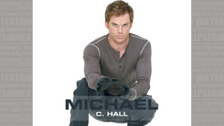 Man kneeling glove shirt name - the back of his shirt free wallpaper