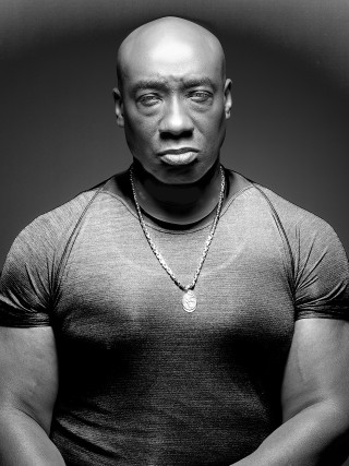 Man necklace face hands blackarts - a face free wallpaper