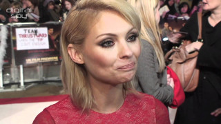 Surprised woman red carpet event - her face free wallpaper