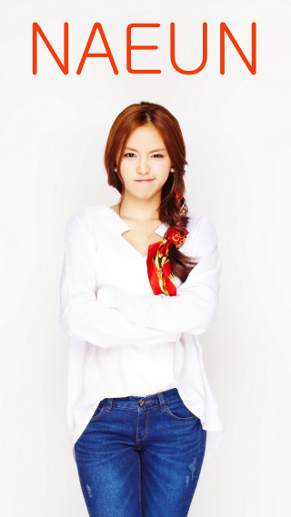 Woman arms crossed naeun denim - sunny free wallpaper