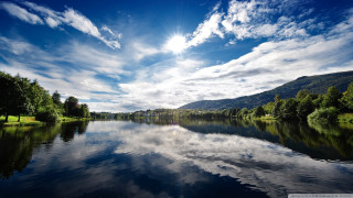Lake mountain blue sky clouds 4 - the shore free wallpaper