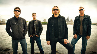 Men group water city leather - a group of men free wallpaper