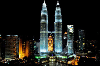 Night city view tall buildings 3 - tall building free wallpaper for desktop