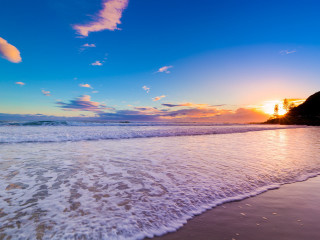 Beach waves sunset clouds sky - the shore and a sunset in the background free wallpaper