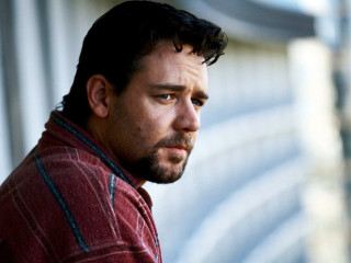 Bearded man red shirt serious - clear free wallpaper