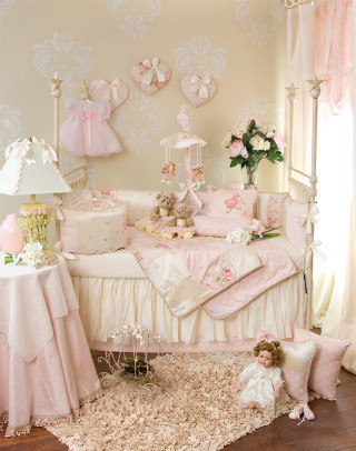 Pink white bedroom teddy bear - free happy birthday wallpaper