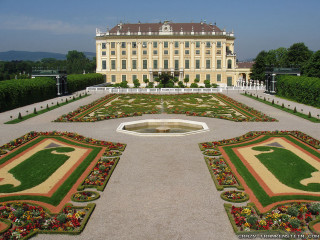 Large building garden fountain flowers 2 - viennese actionism free wallpaper