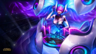 Woman sitting turntable purple blue - a turntable free wallpaper
