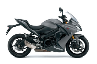 Black motorcycle white background shadow - a black motorcycle free wallpaper