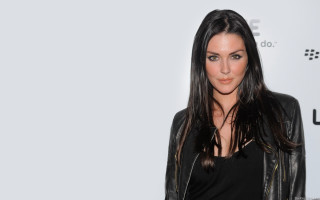 Woman black top leather jacket 3 - aramenta dianthe vail free wallpaper