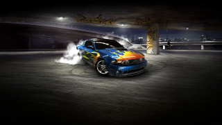 Blue car yellow blue hood - a blue car free wallpaper
