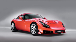 Red sports car studio photo 7 - a gray background free wallpaper