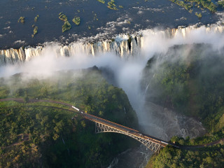 Train bridge waterfall river background - christo free wallpaper
