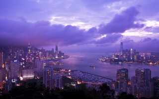 City skyline water background view - a large body of water free wallpaper