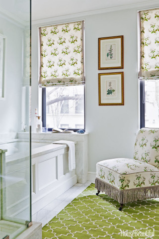 Green rug white room chair - a white room free wallpaper