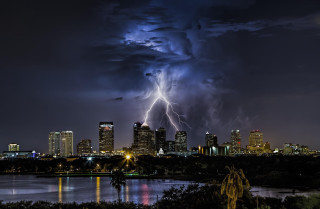 Lightning storm city night reflection - dramatic free wallpaper