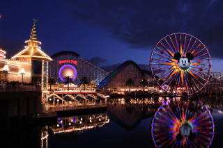 Ferris wheel night lights background - a ferris free wallpaper