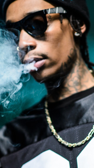 Man cigarette jersey shirt chain - dr. atl free wallpaper