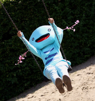 Person blue costume swing pink - free other wallpaper