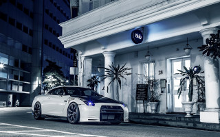 White car building night blue - a blue light free wallpaper