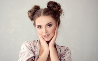 Woman rococo portrait browneyes brownhair - eye free wallpaper