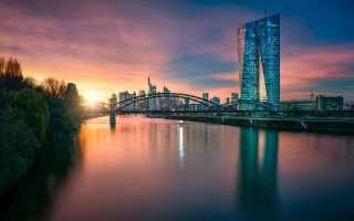 Bridge river city sunset blurry - a bridge over a river free wallpaper