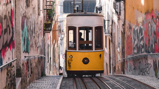 Trolley street graffiti magical realism - a narrow street free wallpaper