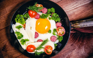 Plate food meat cheese tomatoes - meat free wallpaper