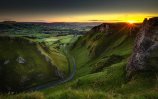 Scenic valley road sunset landscape - scenic free wallpaper