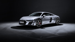Silver sports car dark room 31 - a white outline free wallpaper