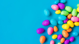 Candy egg pile blue background - colour free wallpaper