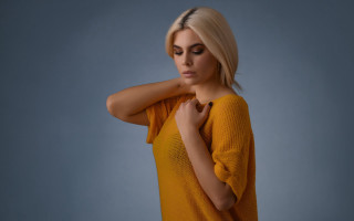 Blonde woman yellow sweater jeans - private press free wallpaper for desktop
