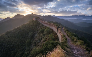 Mountain wall sunset clouds magical - canon eos r 3 free wallpaper
