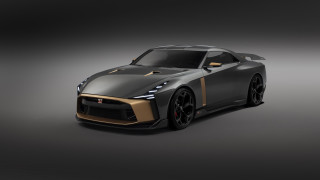 Silver gold sportscar dark background - a silver free wallpaper